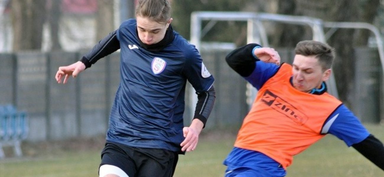W Kamyku juniorzy Skry lepsi od Pogoni