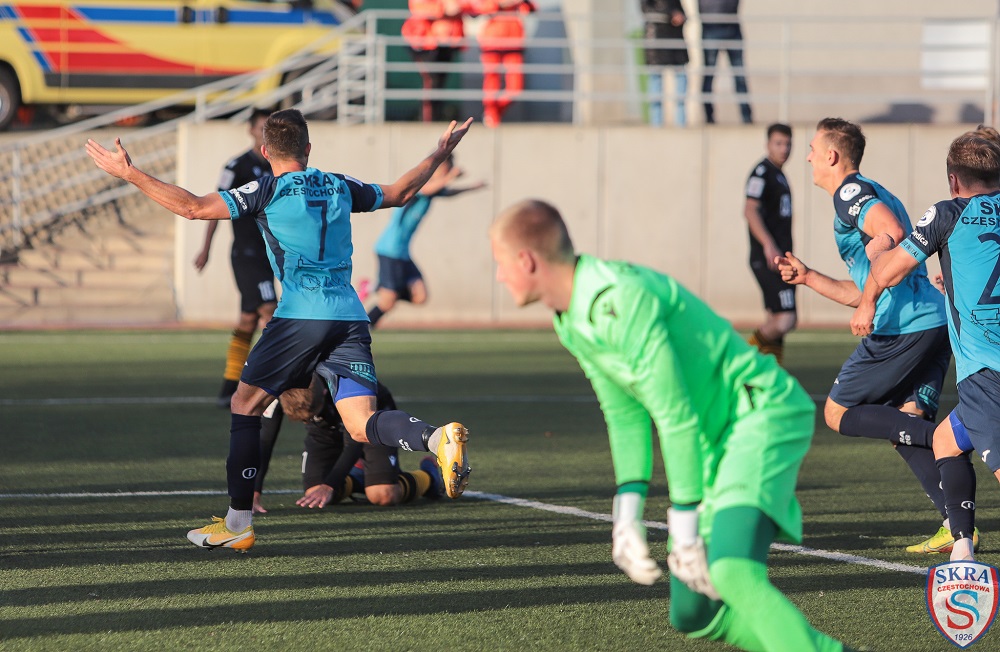 W doliczonym czasie gry wygrywamy z GKS-em Katowice!