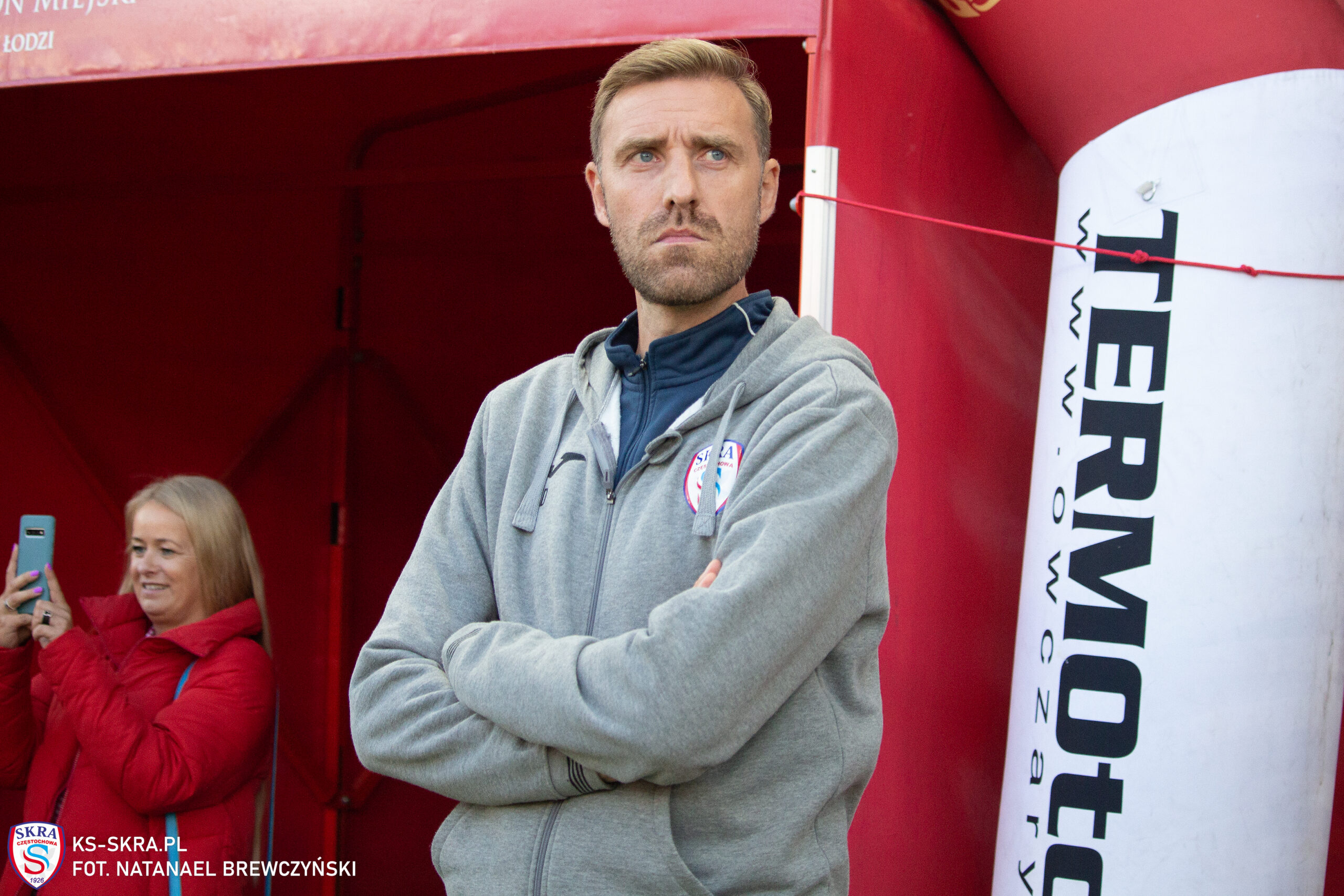 Trener Jakub Dziółka po meczu z Widzewem: “Kluczowym momentem w pierwszej połowie był rzut karny” – VIDEO