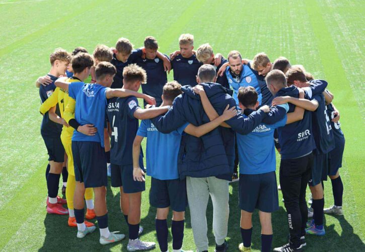 Drużyna rocznika 2009 Akademii Skry Częstochowa ma za sobą niezwykle udaną rundę jesienną w rozgrywkach II Ligi Wojewódzkiej B1